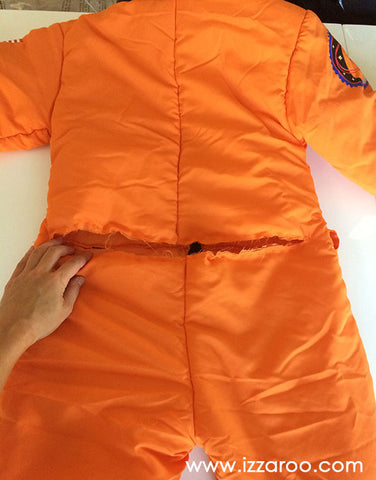 IZZAROO - DIY Flying Astronaut Halloween Costume