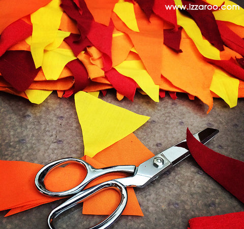 IZZAROO - DIY Flying Astronaut Halloween Costume