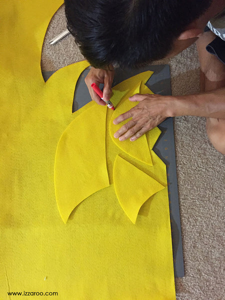 IZZAROO - DIY Tutorial - Dragon Halloween Costume